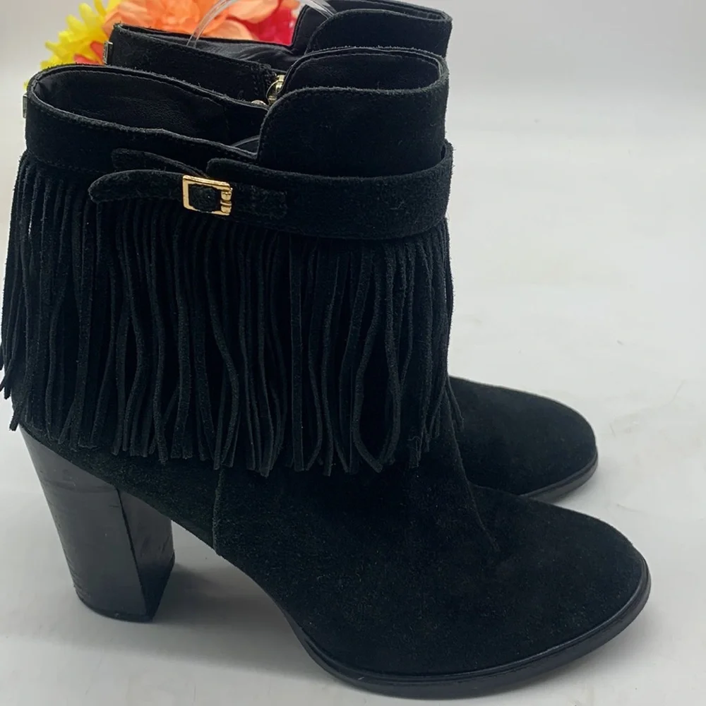 Ivanka Trump Itperta Black Fringe Suede Heeled Ankle Bootie Sz 10 BAB4117B - Picture 2 of 10